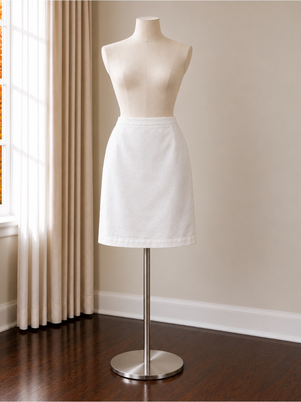 Calvin Klein White Pencil Skirt